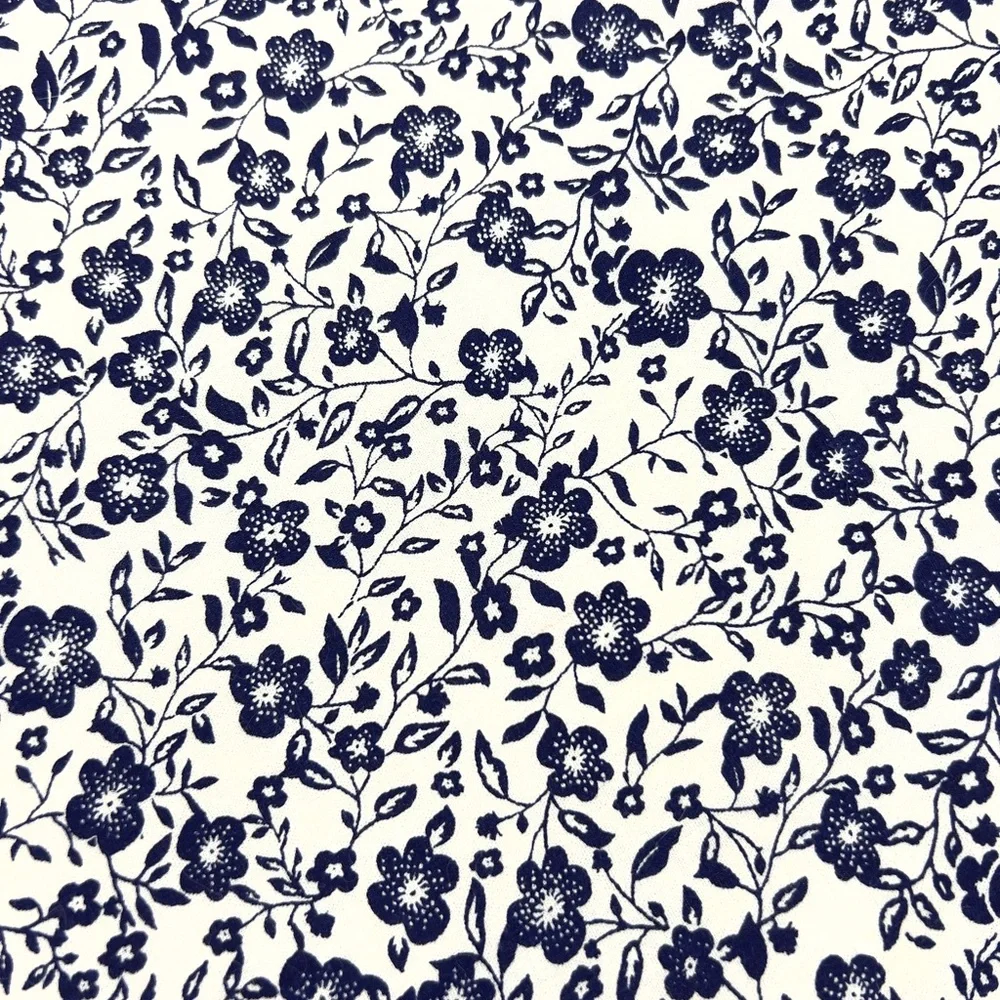 Sur la Table Floral Blue and Cream Cotton Table Runner 84 x 14